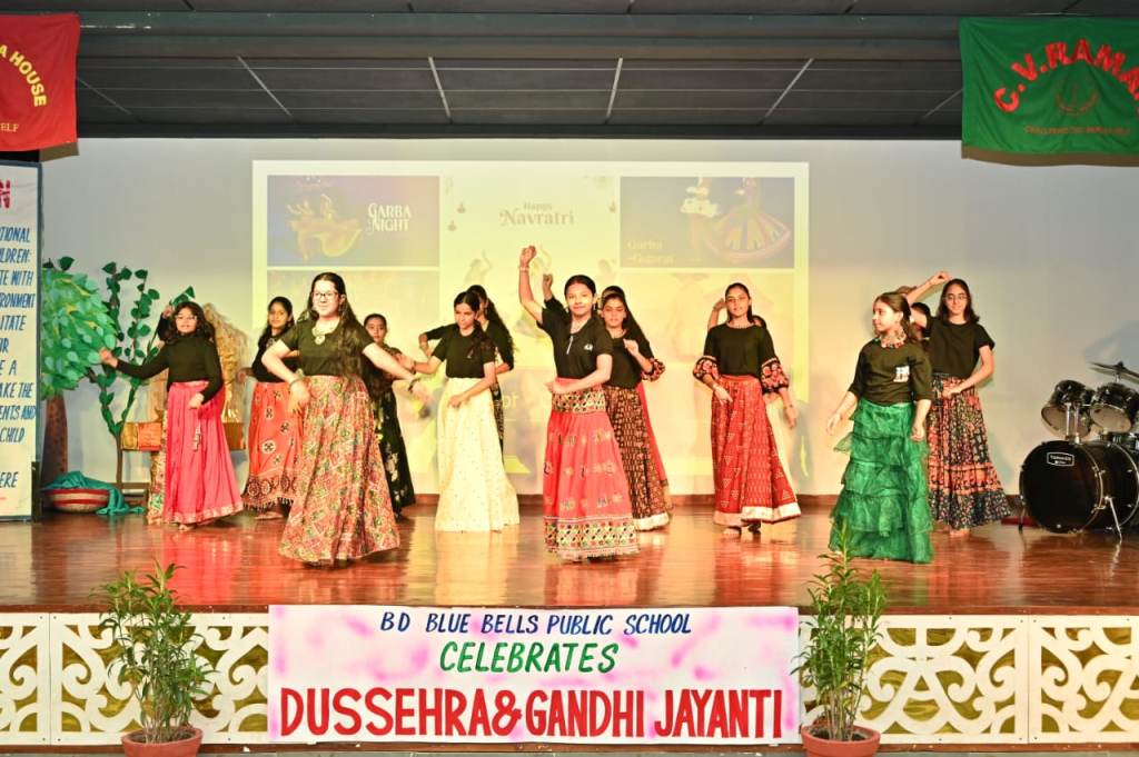 dussehra-and-gandhi-jayanti-2025-middle-wing-OIvsc6