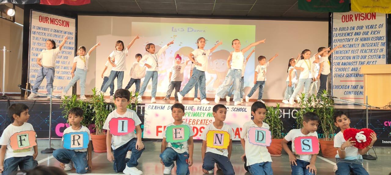 friendship-day-celebration-RQNkQ6